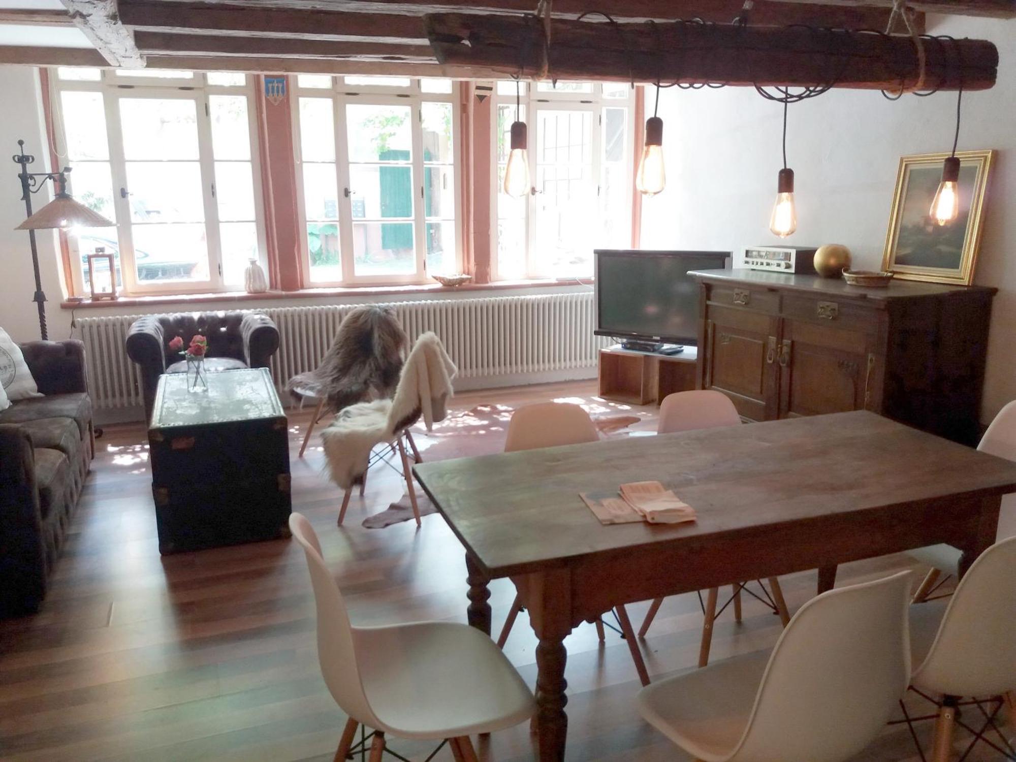 Historischer Adelshof am Marktplatz, Atelier 70 m² Weinheim Exterior foto