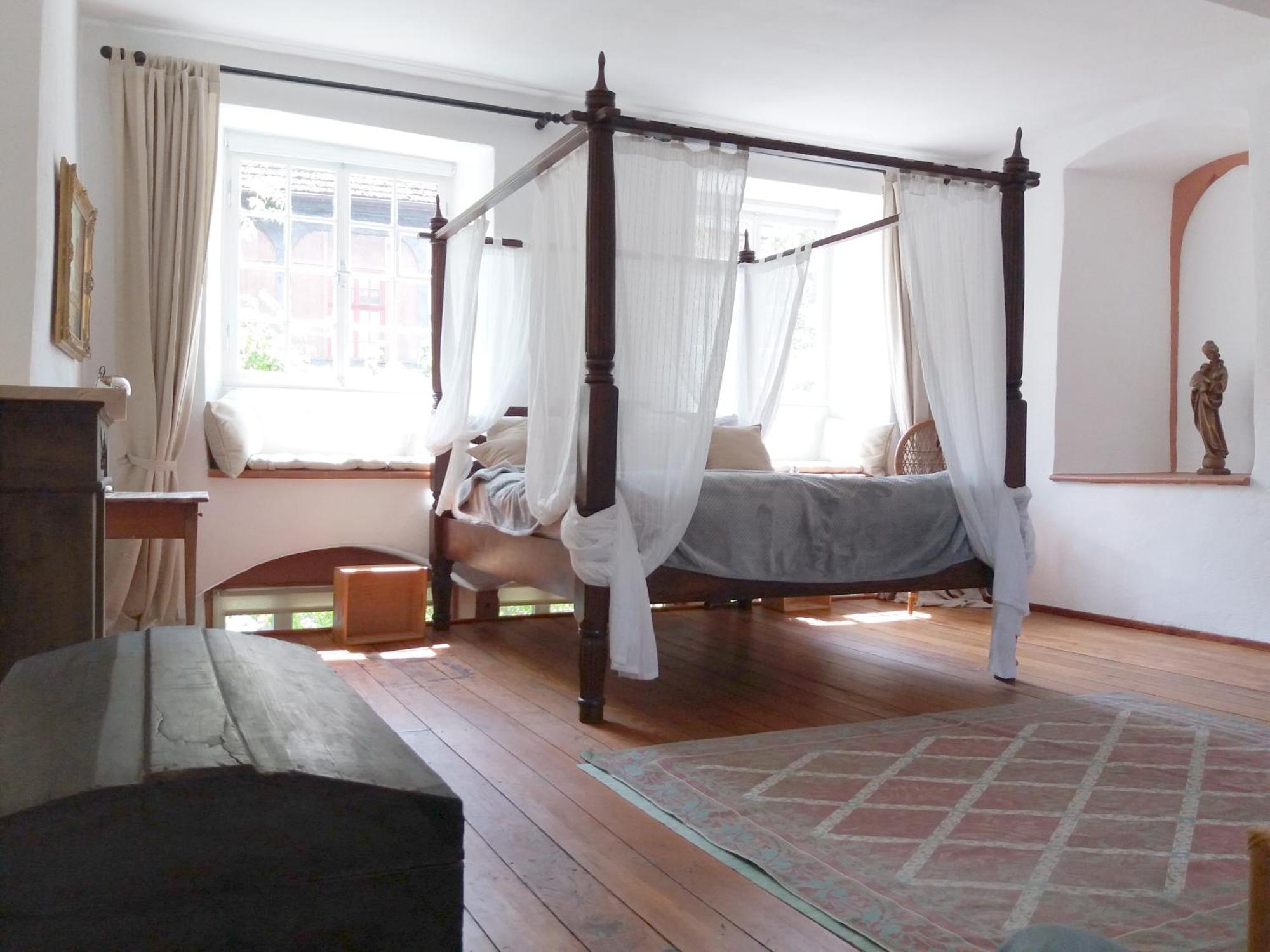 Historischer Adelshof am Marktplatz, Atelier 70 m² Weinheim Exterior foto